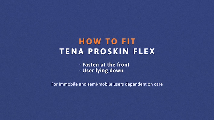 Ako obliekať nohavičky TENA Flex s rýchloupevňovacím pásom v ľahu – zobrazené spredu