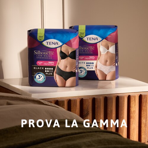 I prodotti della gamma TENA Silhouette bianche sul comodino