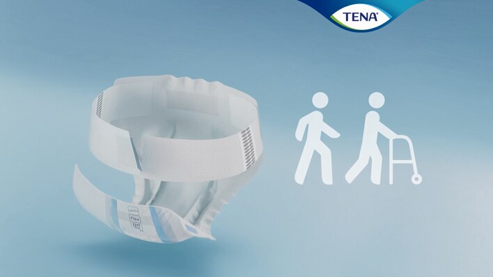 Istruzioni per l’applicazione di TENA Flex su una persona in piedi