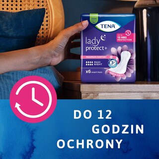 Opakowanie TENA Lady Protect+ na stoliku, oferujące do 12 godzin ochrony, z widocznym zegarem i napisem.