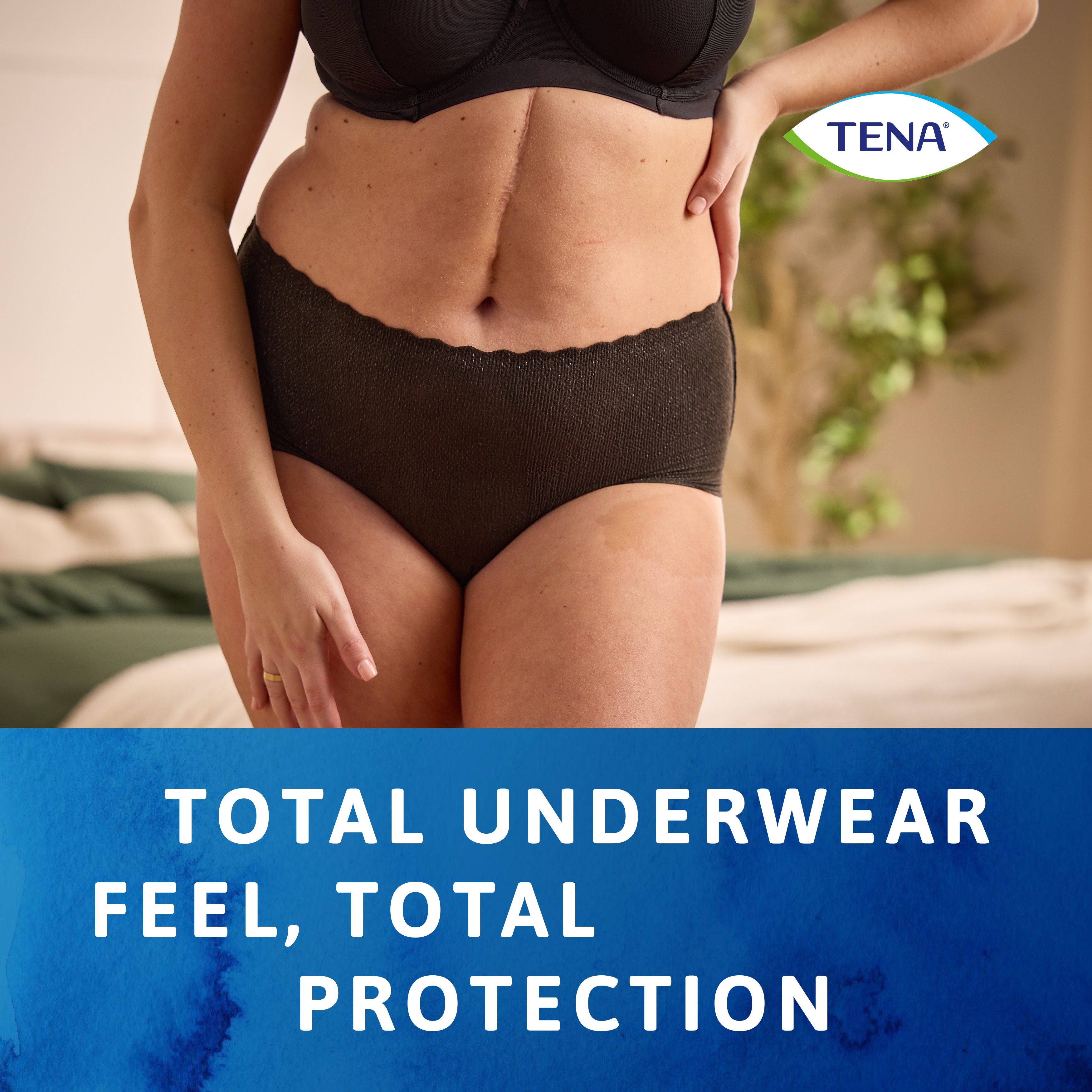 Mulher a usar roupa interior TENA Silhouette que proporciona proteção total