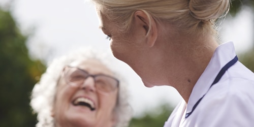 At-Home-Lady-And-Nurse-Outside-Laughing_376541_500x250.png                                                                                                                                                                                                                                                                                                                                                                                                                                                          