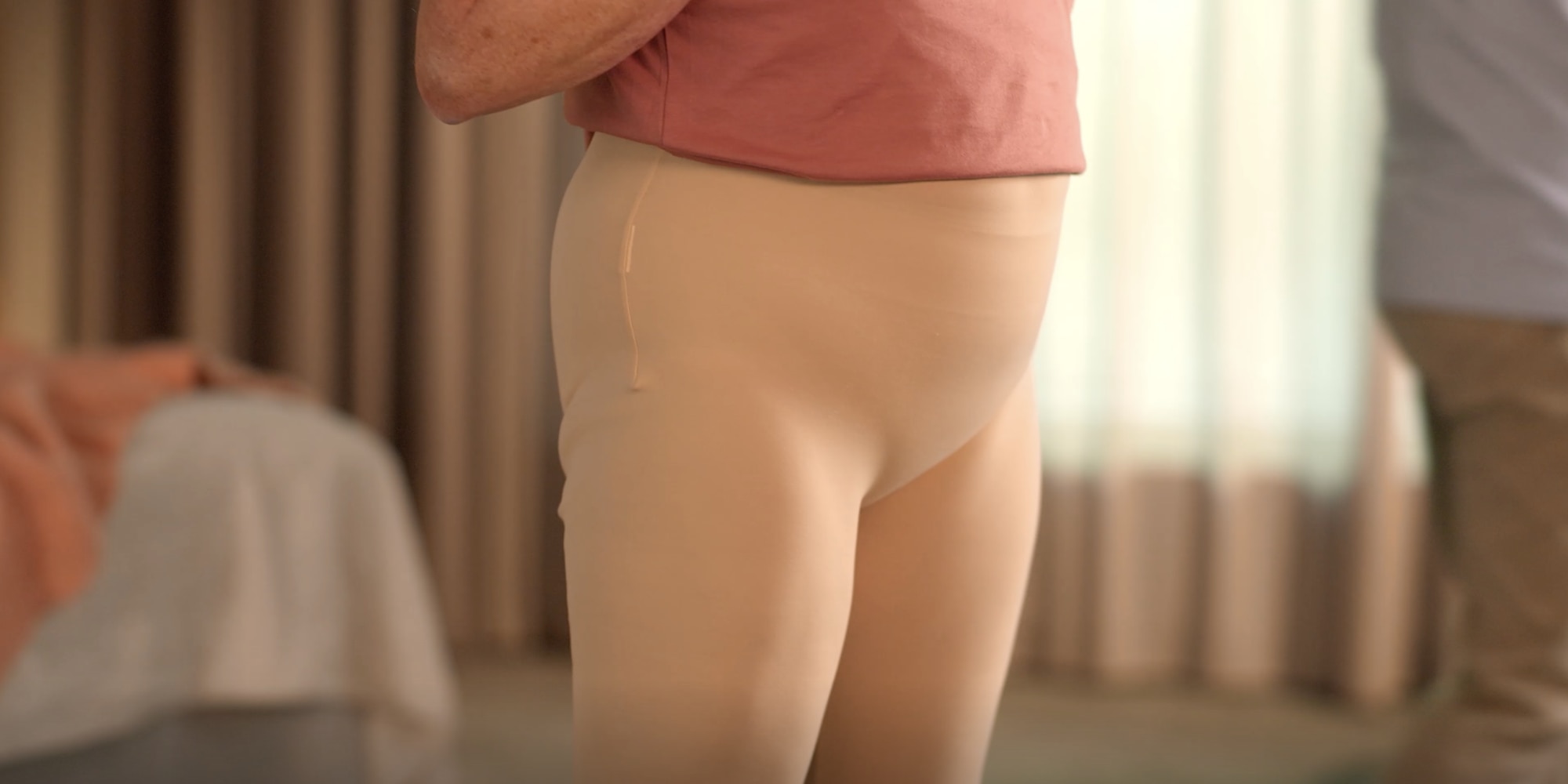 Anlegehinweise für TENA Stretch